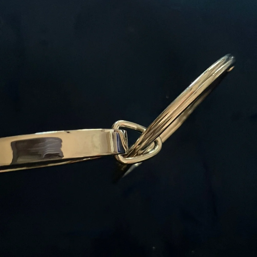 Silver‎ Letter O Keychain - heavy duty metal